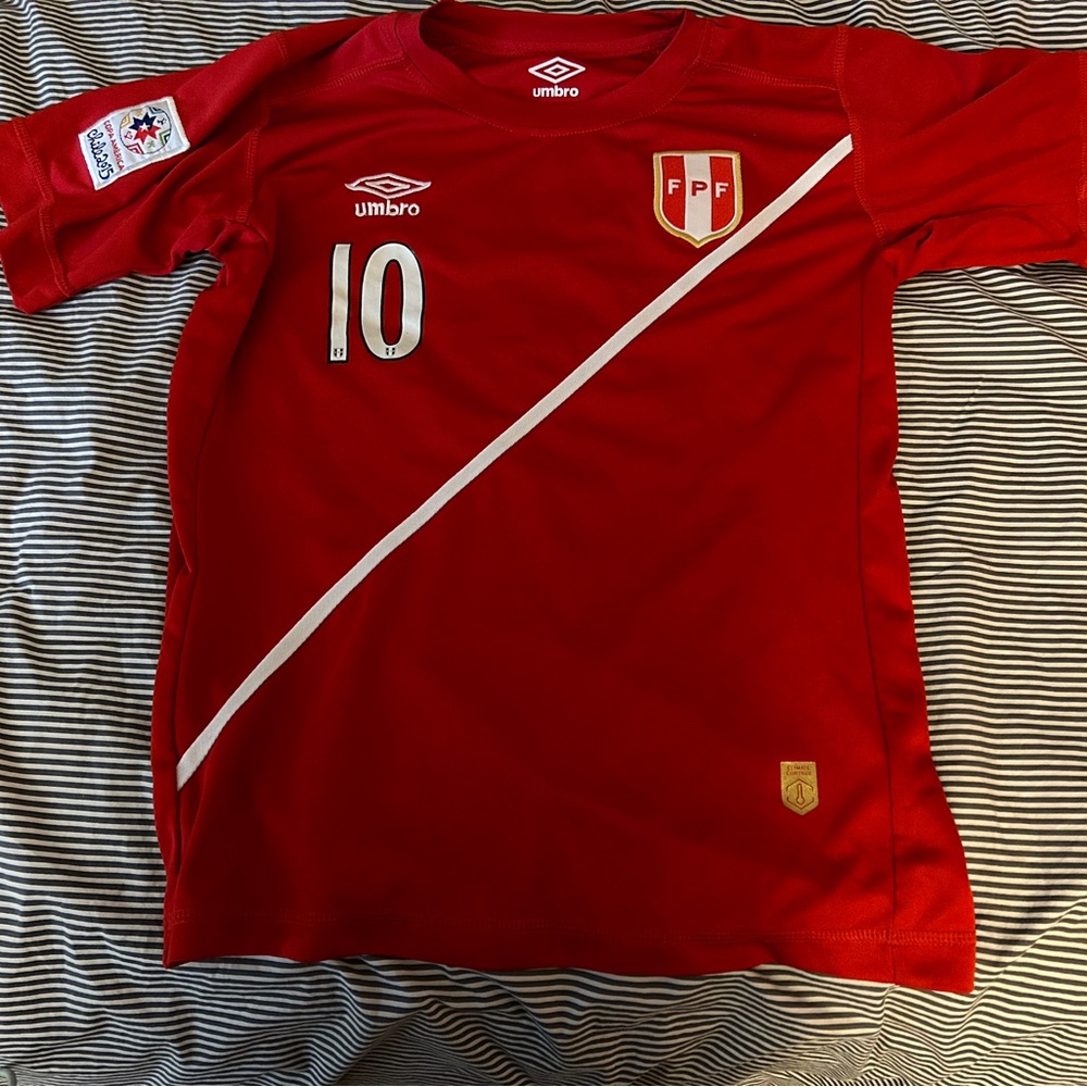 Umbro 2015 Copa America Peru National Team Away Jersey - Size Men’s Small